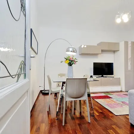 1-bedroom Vatican Museum