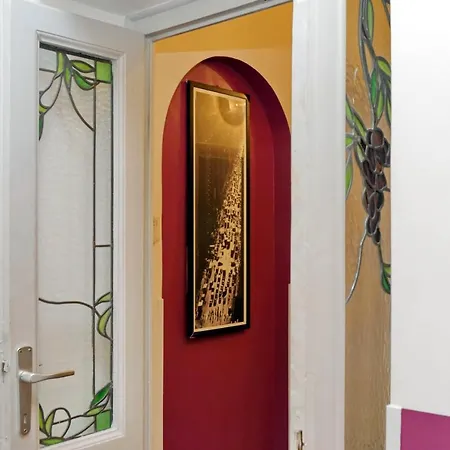 1-bedroom Vatican Museum *
